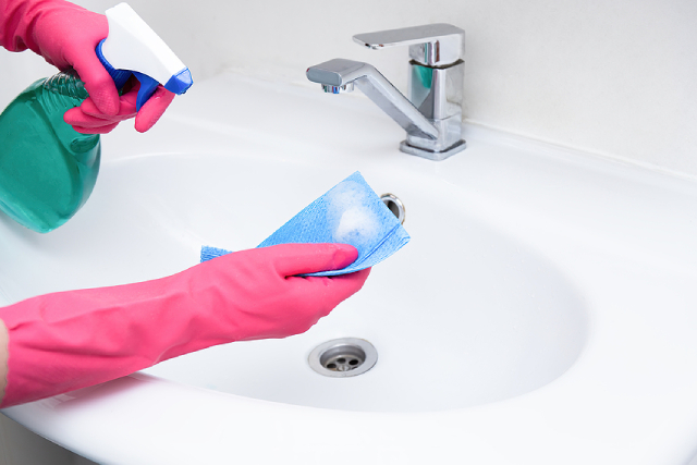 Keeping It Clean: When to Refresh Your Home Supplies